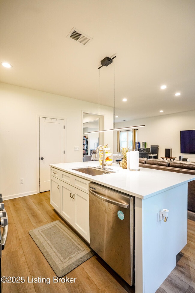 Building Photo - 7707 Cottage Cove Way