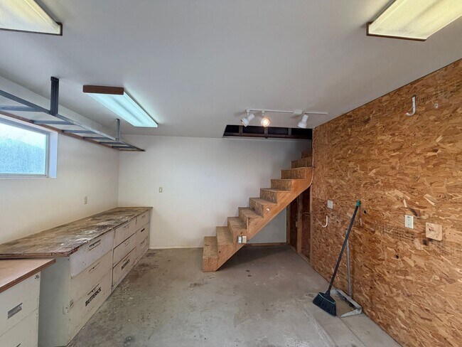 Building Photo - 2 Bedroom Home Available on Cul-De-Sac with Bosque Trail Access in Rivers Edge Rio Rancho!