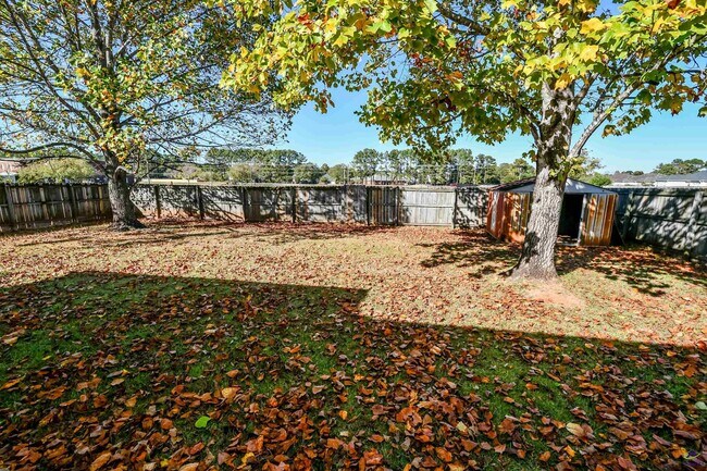 Building Photo - 107 Dorothy Ct