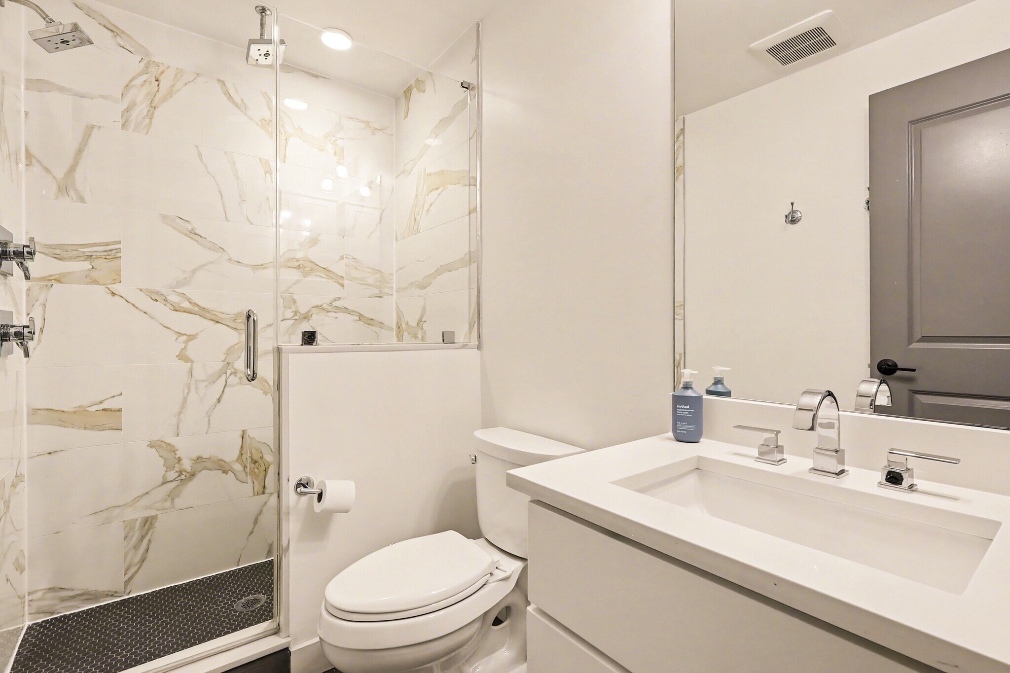 Building Photo - 811 Upshur St NW