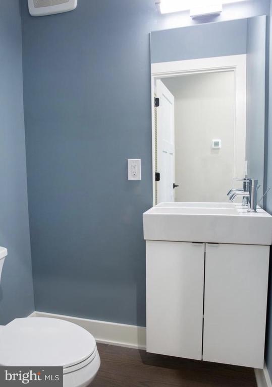 Building Photo - 1701 Trinidad Ave NE