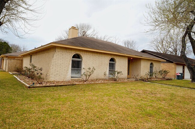 Building Photo - 11203 Verlaine Dr