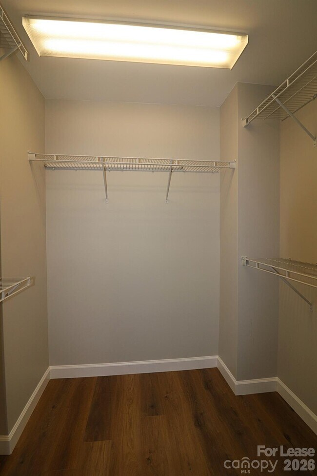 Building Photo - 564 6th Baxter Crossing