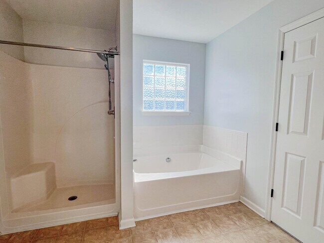 Building Photo - 6117 Independence Way