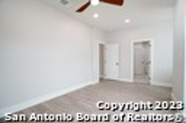 Building Photo - 343 Porter St