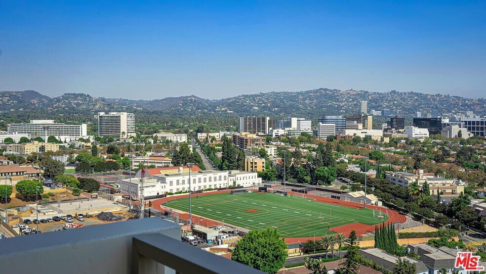 Building Photo - 2170 Century Park E