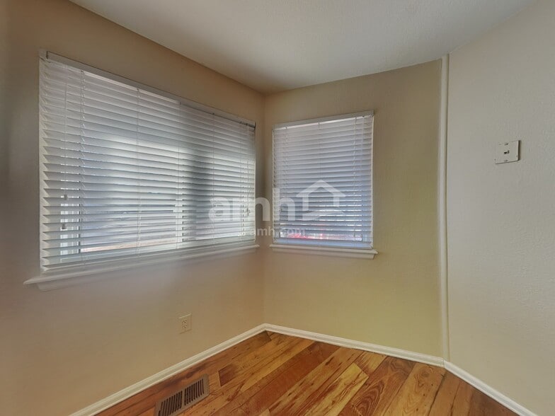 Building Photo - 12032 Forest St