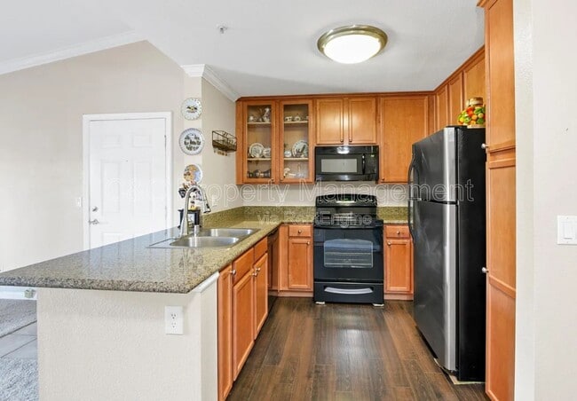 Building Photo - 1020 La Terraza Cir