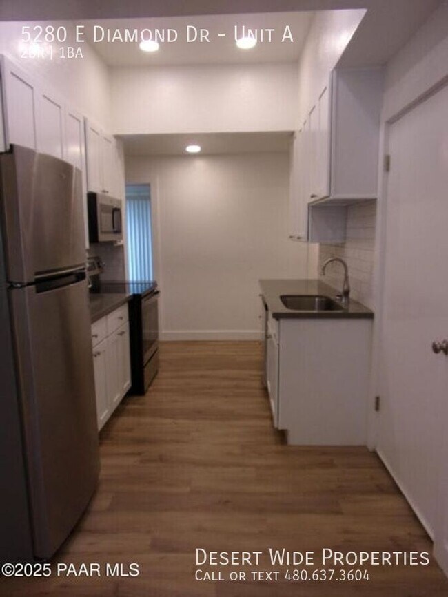 Building Photo - 5280 Diamond Dr