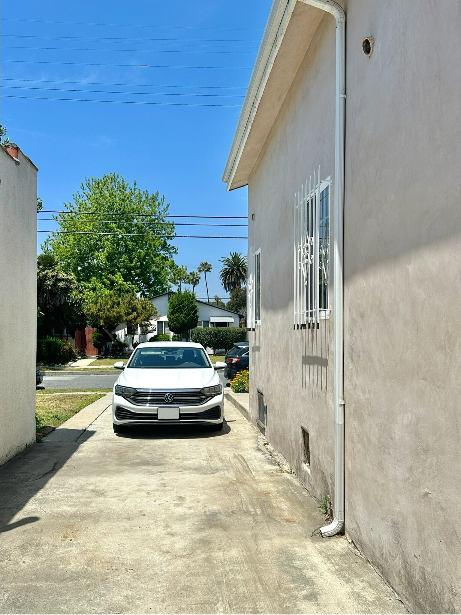 Private 2 car driveway - 3588 Helms Ave