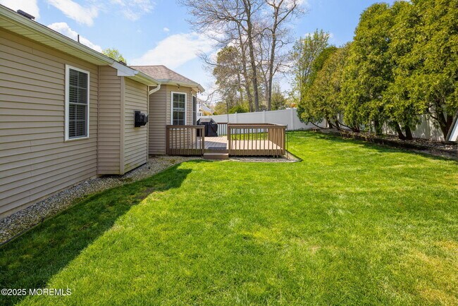 Building Photo - 148 Mizzen Ave