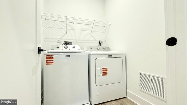 Building Photo - 18104 Donatello Dr