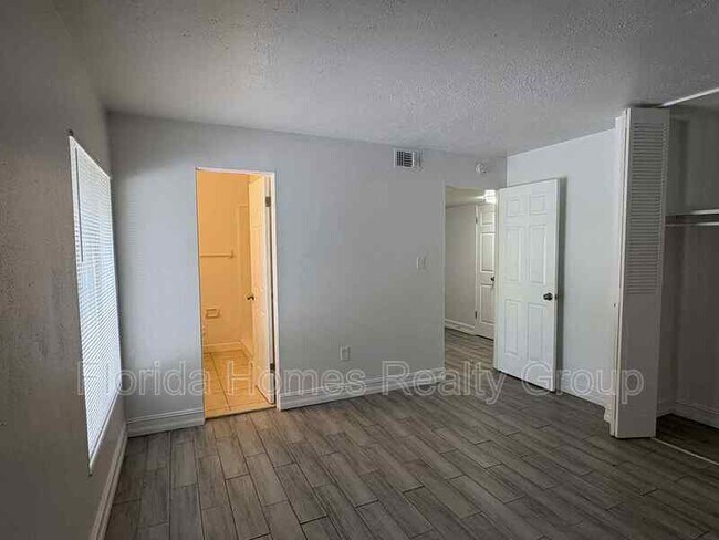 Building Photo - 1830 Maravilla Ave