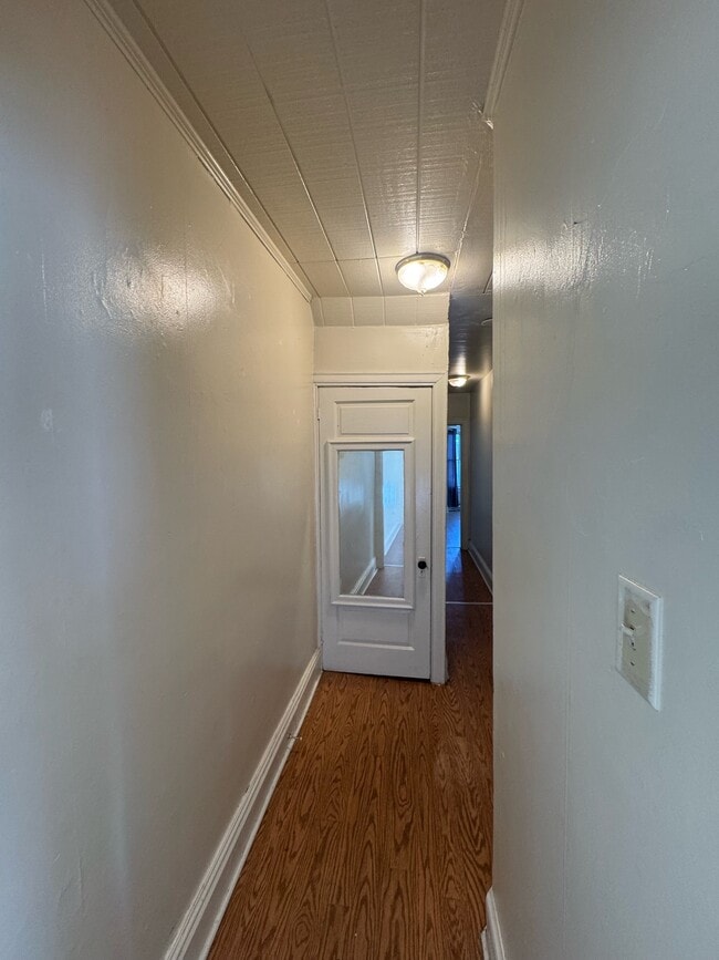 Building Photo - 802 Wayne Ave