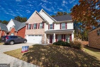 Building Photo - 1531 Park Knoll Trail NE