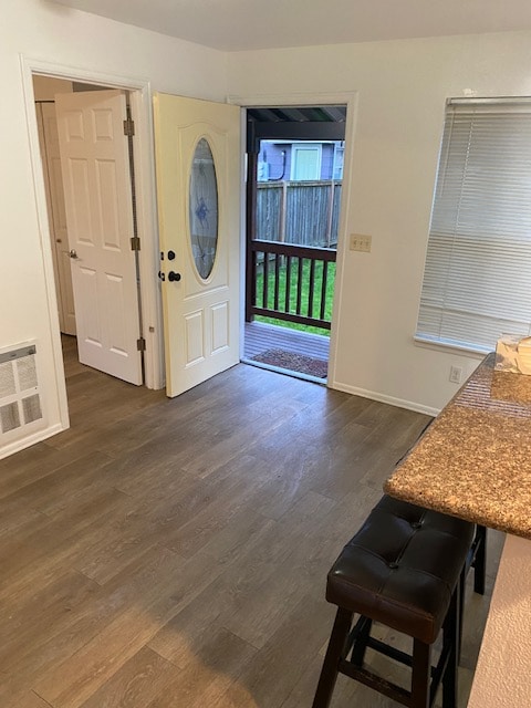 Building Photo - 551 S Sullivan St