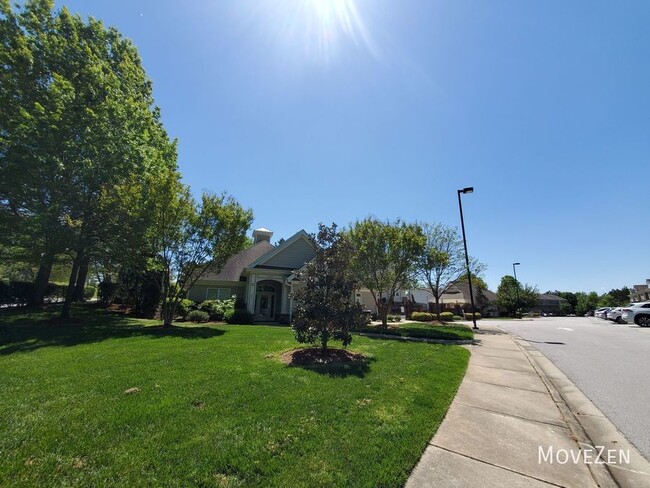 Building Photo - 2801 Stone Rock Dr