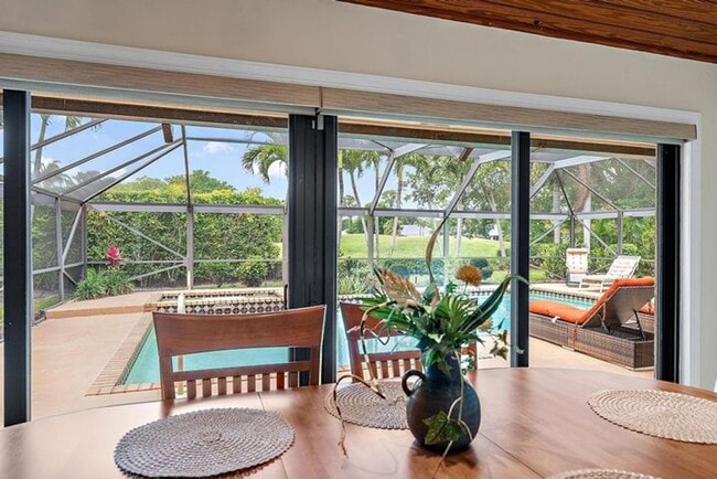 Building Photo - 16 Thurston Dr