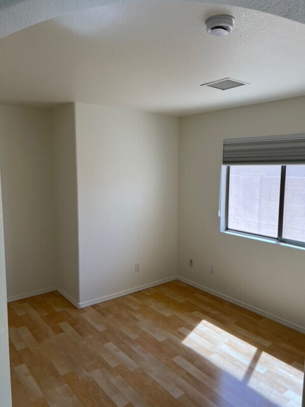 Building Photo - 8944 E Red Mountain Ln