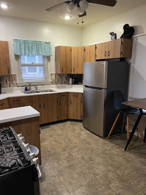 Refrigerator - 4 Hickory St