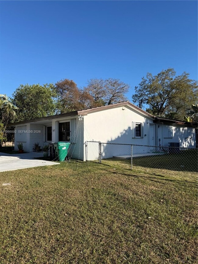 Building Photo - 8772 SW 143rd St