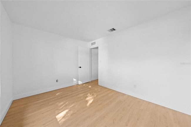 Building Photo - 5003 Gardengate Ln