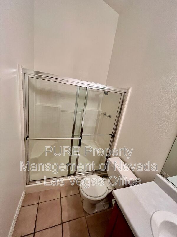 Building Photo - 5342 Chela Dr