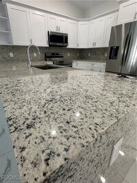 Building Photo - 1910 Richmond Ave N