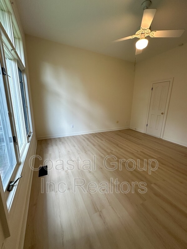 Building Photo - 1661 Spring House Trail