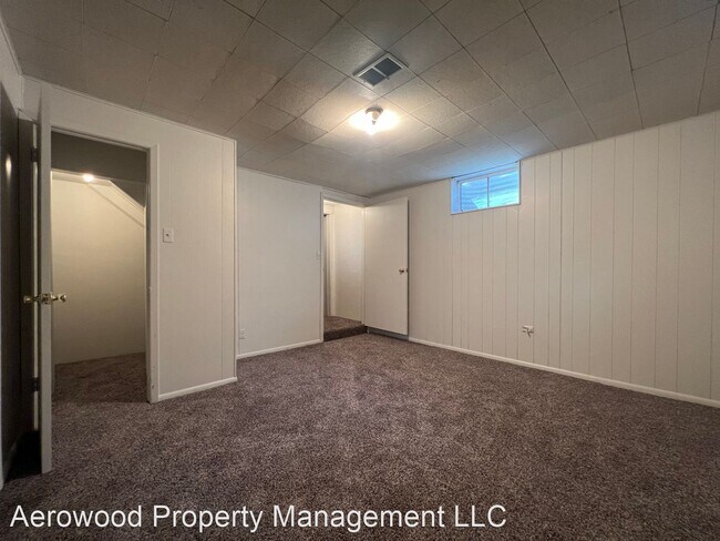Building Photo - 3 br, 2 bath House - 850 S Flower