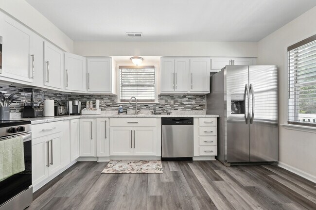 Building Photo - 214 Bridgefield Pl