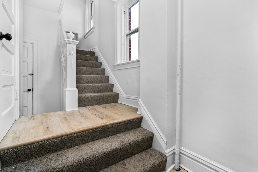 Building Photo - 2330-2340 Candace St, Pittsburgh, PA, 15216