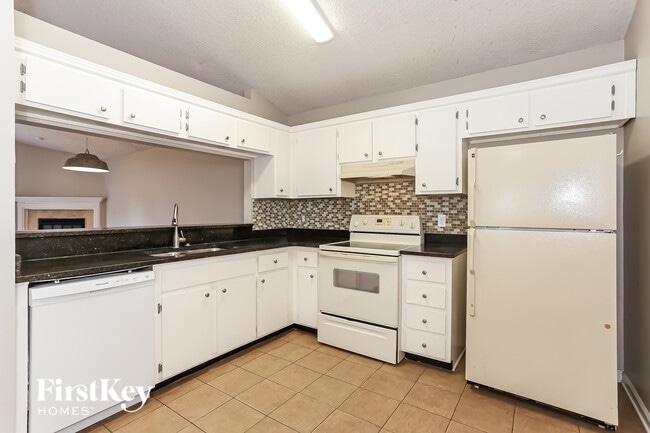 Building Photo - 1383 Cove Landing Dr