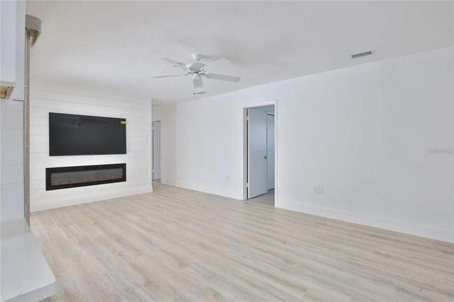 Building Photo - 2834 Hardee Dr