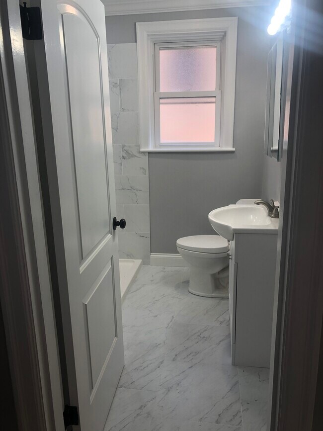 Building Photo - 7372 Tulane Ave