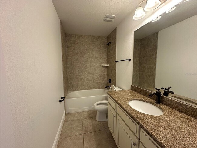 Building Photo - 7738 Summerlake Pointe Boulevard