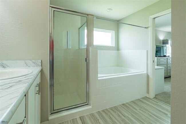 Building Photo - 1289 Cascade Dr