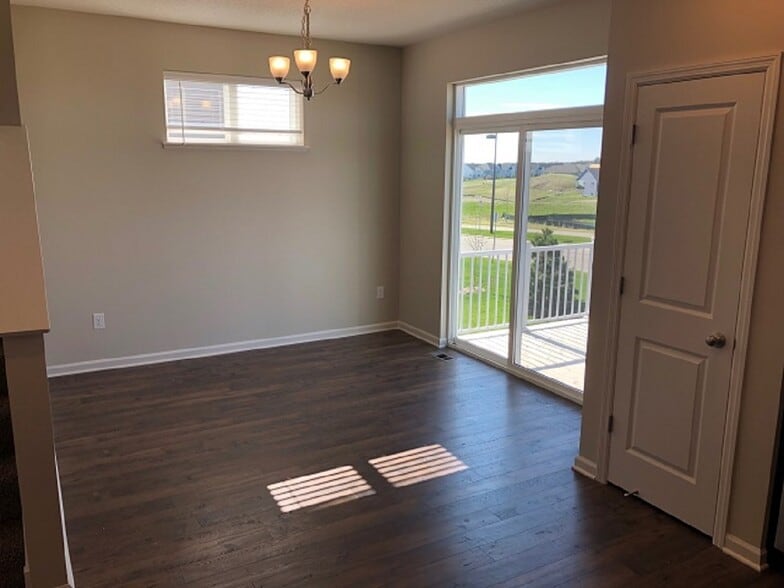 Building Photo - 8773 Granite Ln