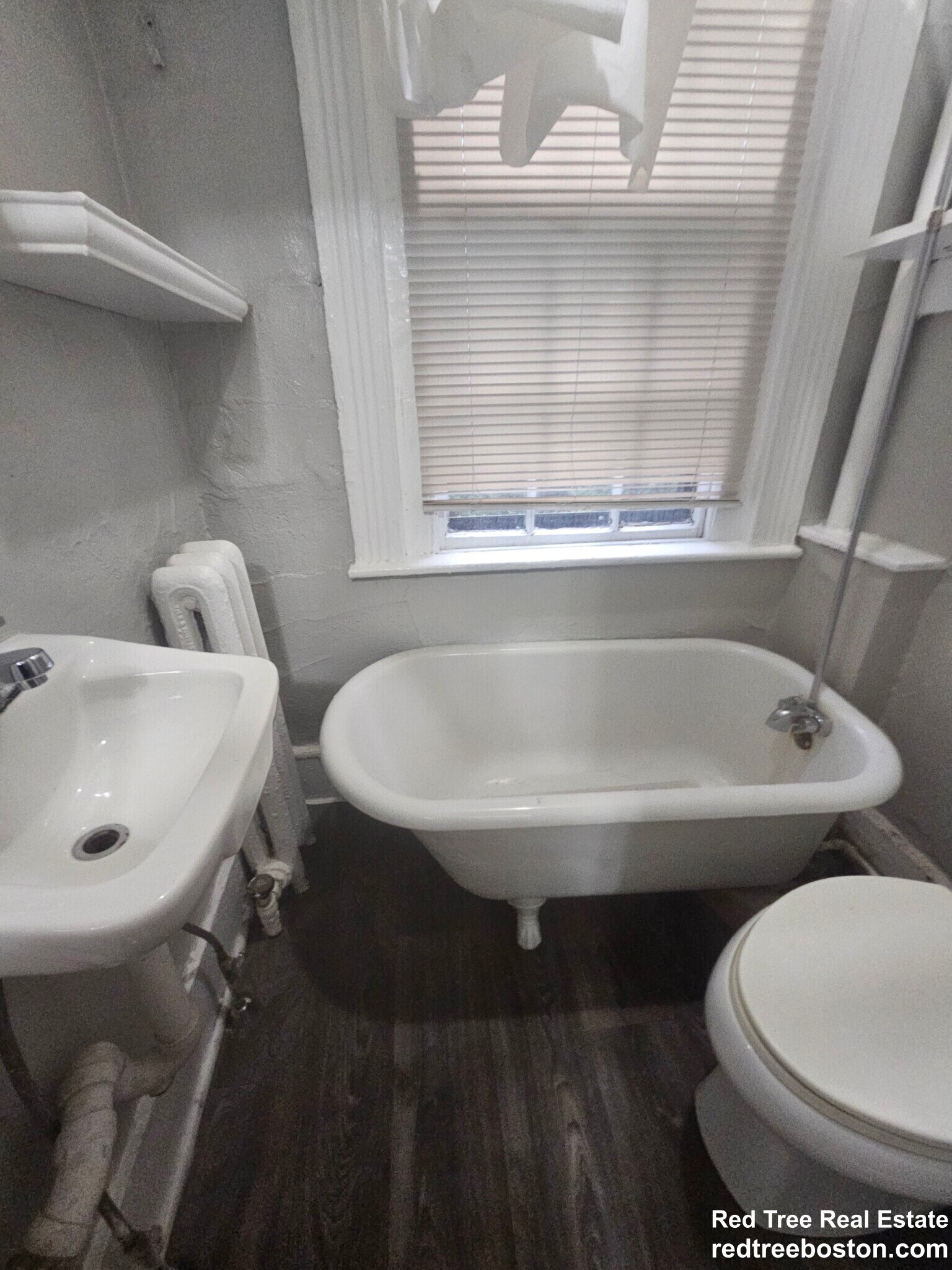 Building Photo - 2 Champney Pl