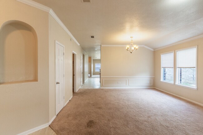 Building Photo - 5907 Drystone Ln
