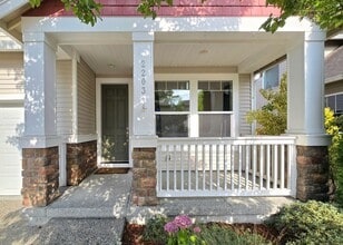 Building Photo - Single Family 4 Bed/2.5 Bath Home in Lake ...