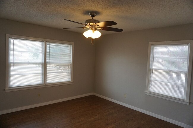 Building Photo - 4109 31st St