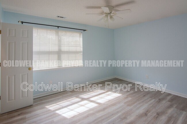 Building Photo - 1244 N Concord Rd