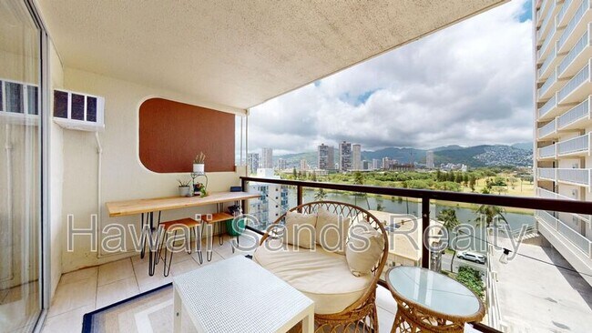 Building Photo - 444 Nahua St