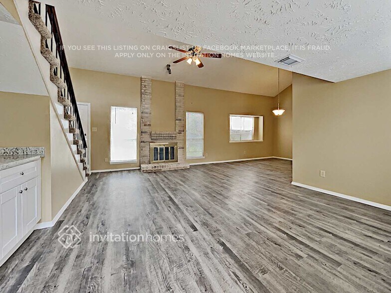 Building Photo - 7014 Foxmont Ln