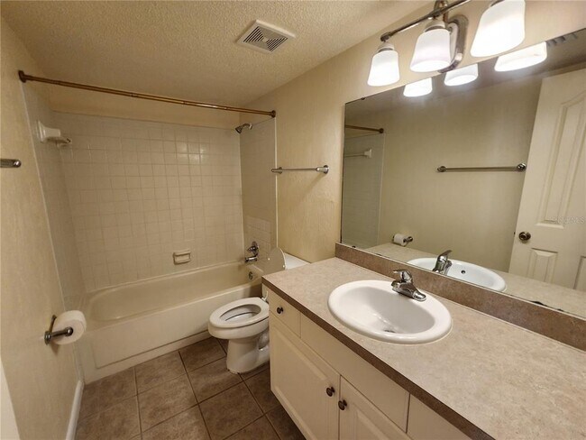 Building Photo - 501 SW 75th St
