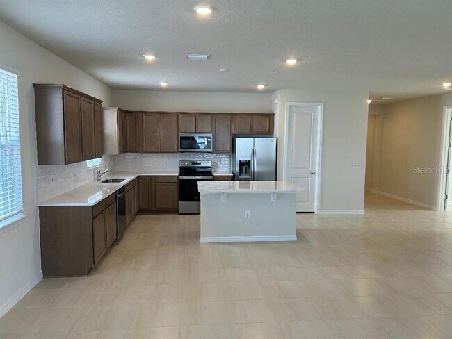 Building Photo - 5548 Settlingstone Ln