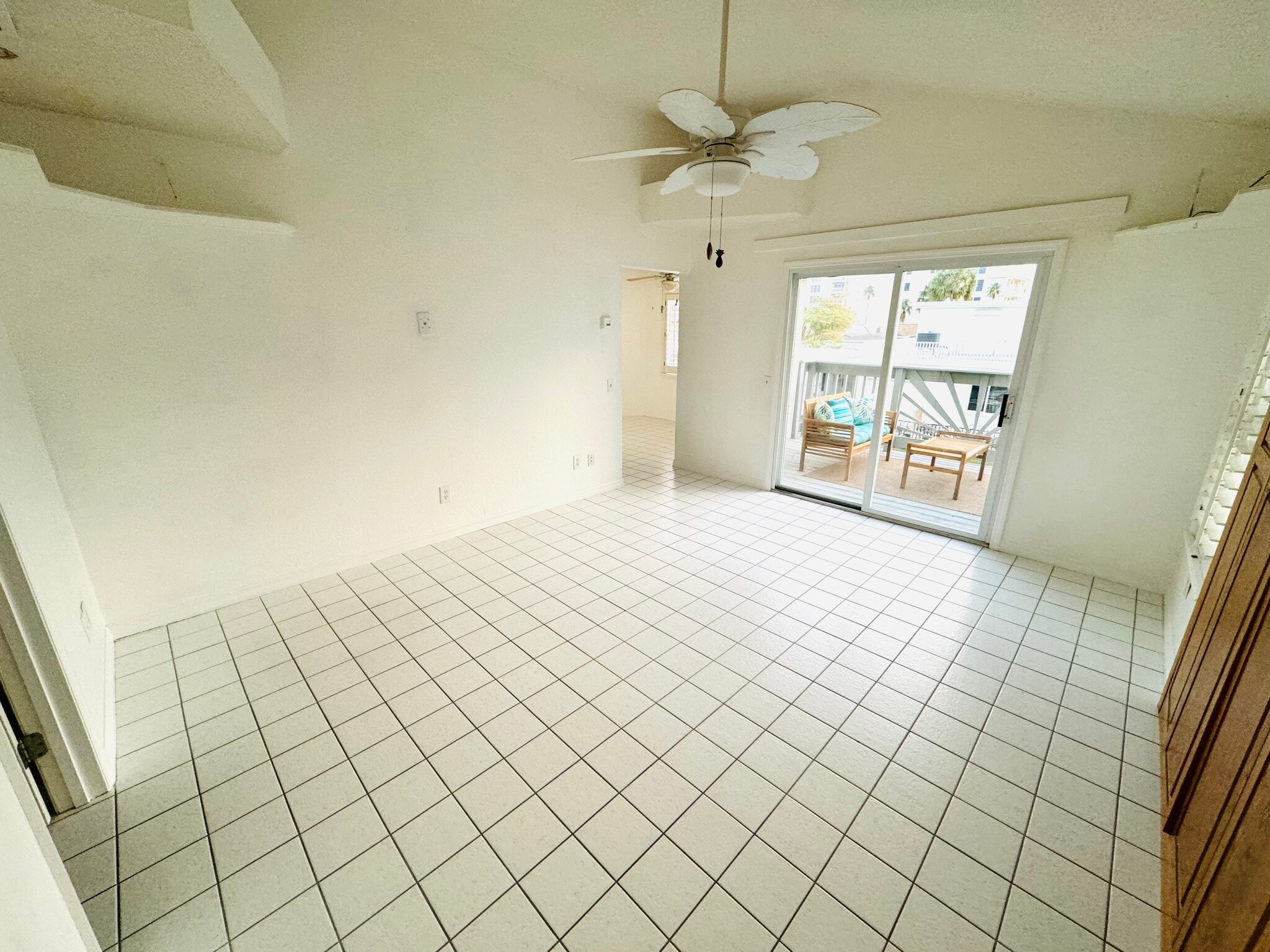 Building Photo - 135 178th Ave W