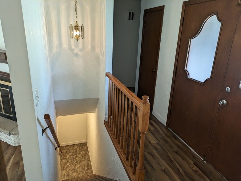 Basement stairs - 2906 Southbridge Rd