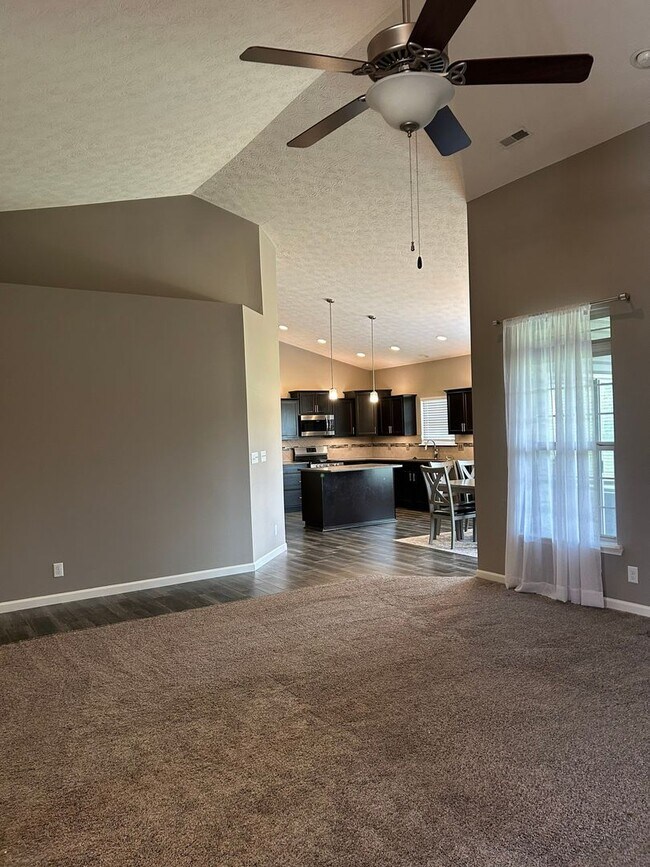 Building Photo - 4420 Hayloft